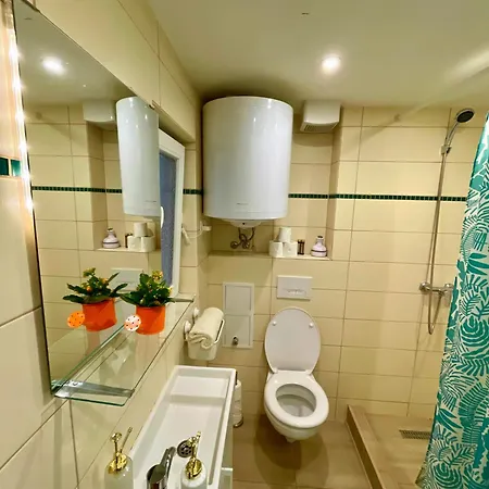 In Apartman *